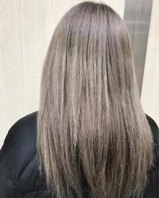 ロング カラー パーマ ヘアアレンジ メンズ キッズ ネイル マツエク・マツパ 酸性ストレート 髪質改善大槻勇樹のヘアスタイル
