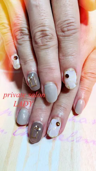 ネイル 桜田 麻菜のネイルデザイン