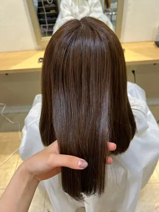 カラー niina /艶髪指名NO.1のヘアスタイル