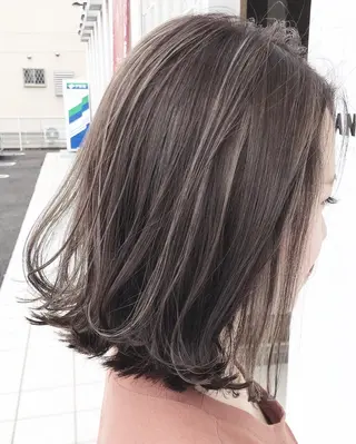 ミディアム カラー 具志 正太のヘアスタイル