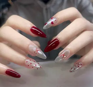 ネイル T. Leeのネイルデザイン