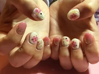 ネイル 古川 里美のネイルデザイン