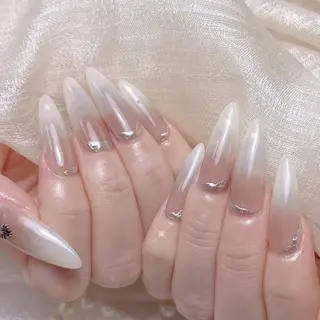 ネイル queens nailsalonのネイルデザイン