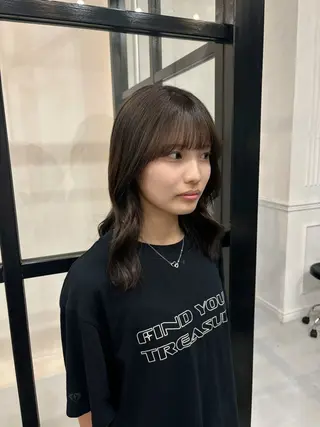 カラー MaisonHALU 松浦光咲のヘアスタイル