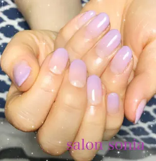 ネイル 小顔・毛穴・たるみ ネイル　似内真樹のエステ・リラクイメージ