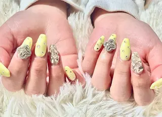 ネイル hohomi .のネイルデザイン