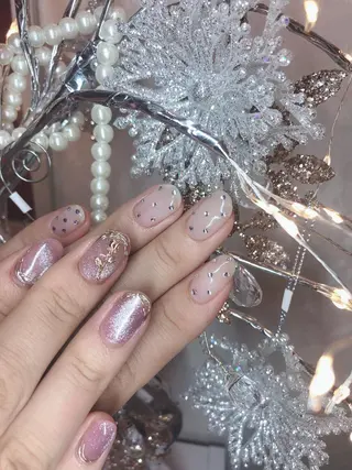 ミディアム ネイル 長さ出し専門 nynaのネイルデザイン