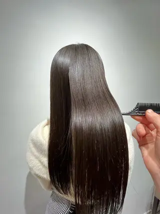 ロング パーマ 根本 弥英のヘアスタイル