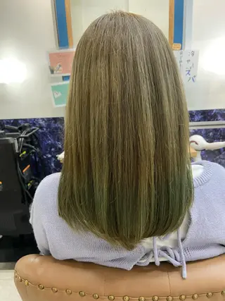 セミロング atelierJD所属・. mioのヘアスタイル