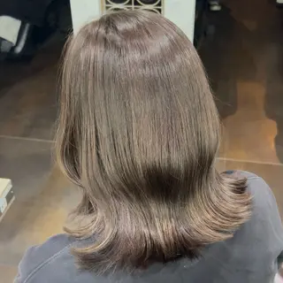 ミディアム 💙透明感カラー推し 🇰🇷ココロ🦋のヘアスタイル