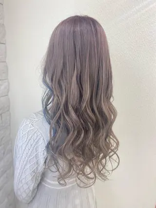 セミロング ゆぴ☾‪/推しカラー /ハイトーンのヘアスタイル