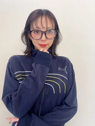 ミディアム vince. moekoのヘアスタイル