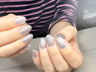 ネイル 小林 詩織のネイルデザイン