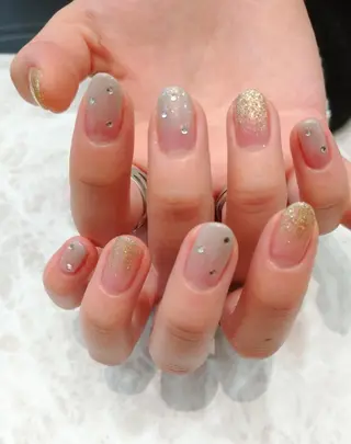 ネイル 會田 瑠衣のネイルデザイン