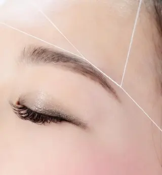 アイブロウ ハーブピーリング/韓国肌管理/フェイシャル/毛穴洗浄/眉毛/顔脱毛【糸脱毛専門】rev所属・ハーブピーリング🌹 毛穴洗浄❤️眉waxのエステ・リラクイメージ