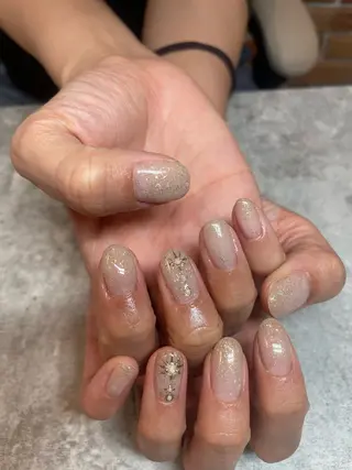 ネイル 佐藤  悠子のネイルデザイン