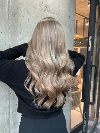 ロング 🫧ハイライトカラー 🫧 𝓜𝓘𝓤のヘアスタイル