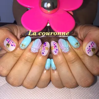 ネイル Lacouronne NATSUMIのネイルデザイン
