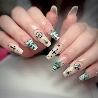 ネイル Michi_Nails_Salon所属・Michi Nail Staffのネイルデザイン