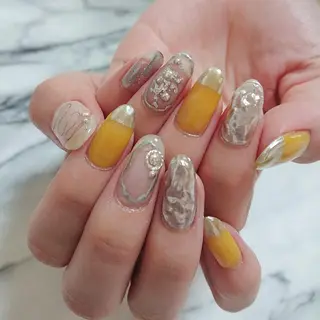 ネイル QULEONAIL所属・大城 裕麻のネイルデザイン