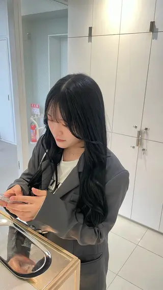 ロング カラー ツヤ髪/韓国ヘア 💎Nokaのヘアスタイル