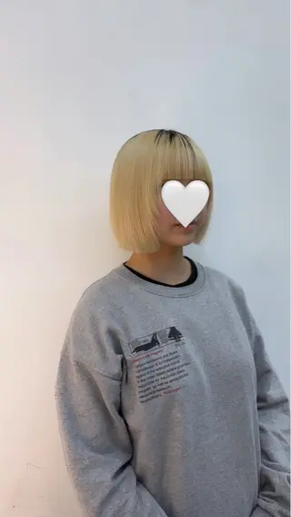 ショート nok所属・レイヤー/ベージュ/ どますず🌺のヘアスタイル