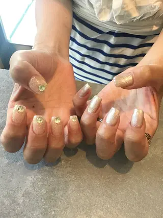 ネイル Nest 岩崎のネイルデザイン