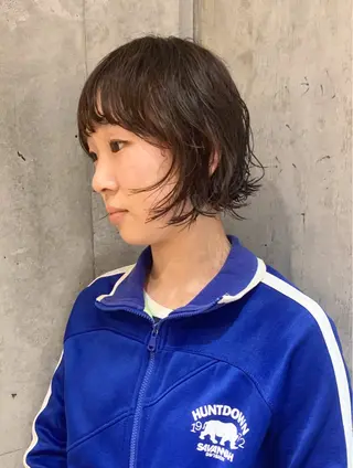 ミディアム カラー パーマ 朝ラクパーマ 透明感カラー横山大樹のヘアスタイル