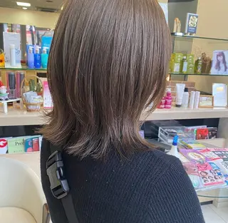 ミディアム カラー 滝本 里実のヘアスタイル