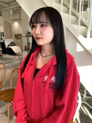 ロング カラー 林 千聖のヘアスタイル