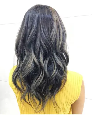 ロング カラー 苅北 泰輔のヘアスタイル