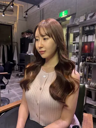 カラー AYANE 韓国ヘア /レイヤーカットのヘアスタイル