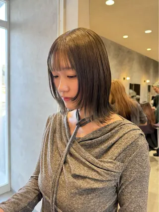 ミディアム 山元 くるみのヘアスタイル