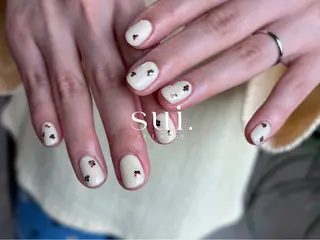ネイル sui.nailsalon所属・yokozawa sakiのネイルデザイン