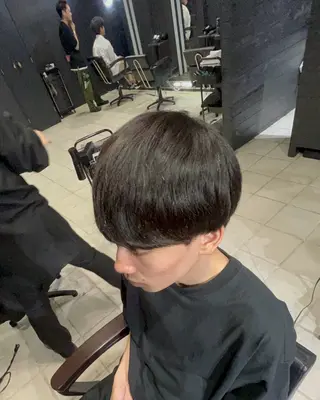 ショート ヘアアレンジ 【フェザーパーマ】 【縮毛矯正】鶴田文のヘアスタイル