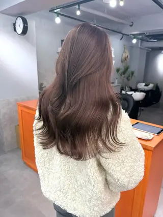 ロング カラー ミルクティーベージュ ❤︎レイヤー　MIAのヘアスタイル