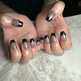 ネイル repos~ルポ~所属・里見 麗のネイルデザイン