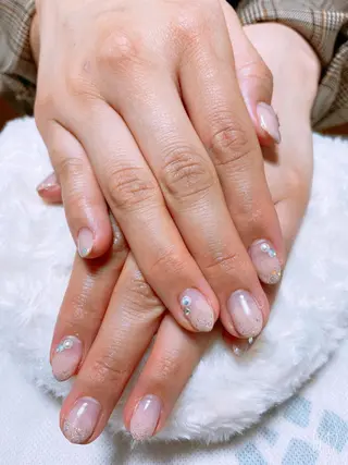 ネイル The Best Beauty受付担当のヘアスタイル