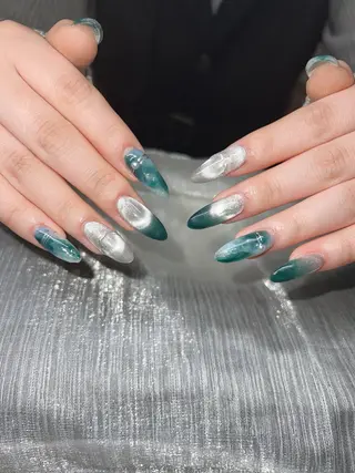 ネイル Lee Nailsのネイルデザイン