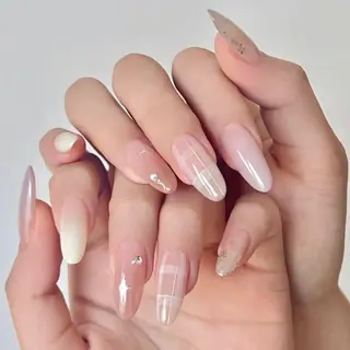 ネイル RAFFINE 月🦋🩵のネイルデザイン