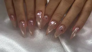 ネイル Lilith 🤍 Runaのネイルデザイン