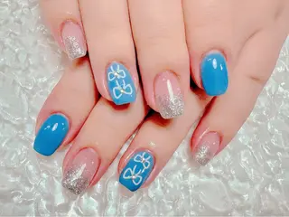 ネイル マジックミラー所属・マジック ミラーのネイルデザイン