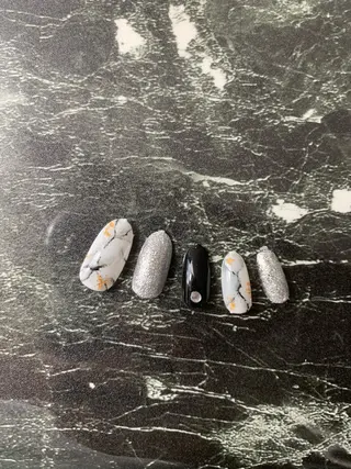 ネイル マルサンカクシカク所属・○△□ 守口市のネイルデザイン