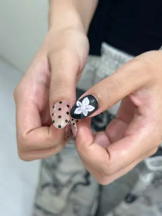 ネイル Elegancia. Hiromiのネイルデザイン