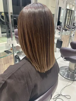 ミディアム カラー 村山 佳穂のヘアスタイル