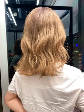 ミディアム カラー ベージュ🧸🤎/ブ リーチ/あかね🕊️のヘアスタイル