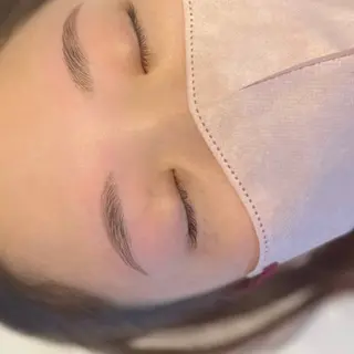 アイブロウ ulu 眉毛ハーブ毛穴肌改善の眉毛・アイブロウイメージ