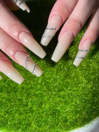 ネイル Cleo 名古屋駅店 🖤Seraのネイルデザイン