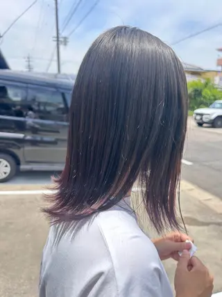 ミディアム カラー 井上 萌のヘアスタイル