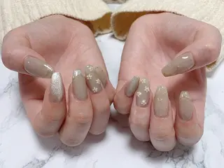 ネイル はな💎ネイル ワンホン、長さ出しのネイルデザイン